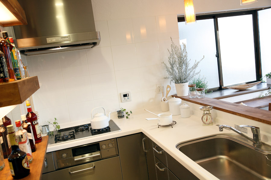 No.0096 落ち着いた バーのあるダイニングキッチン（一戸建て